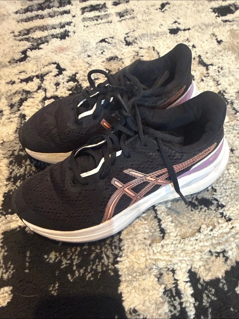 Saucony Black Sneakers with Pink and Purple Accents